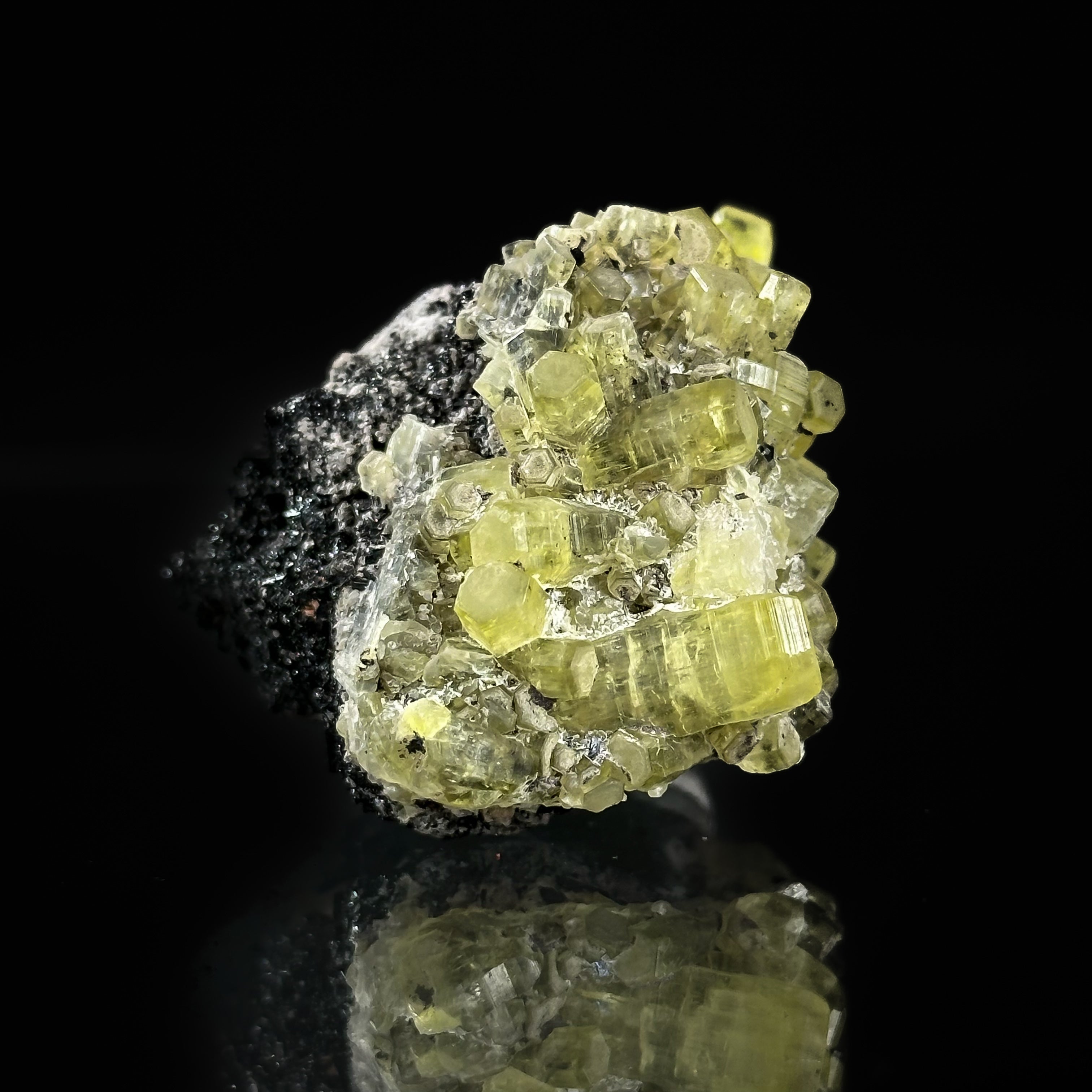 Ettringite with Gaudefroyite