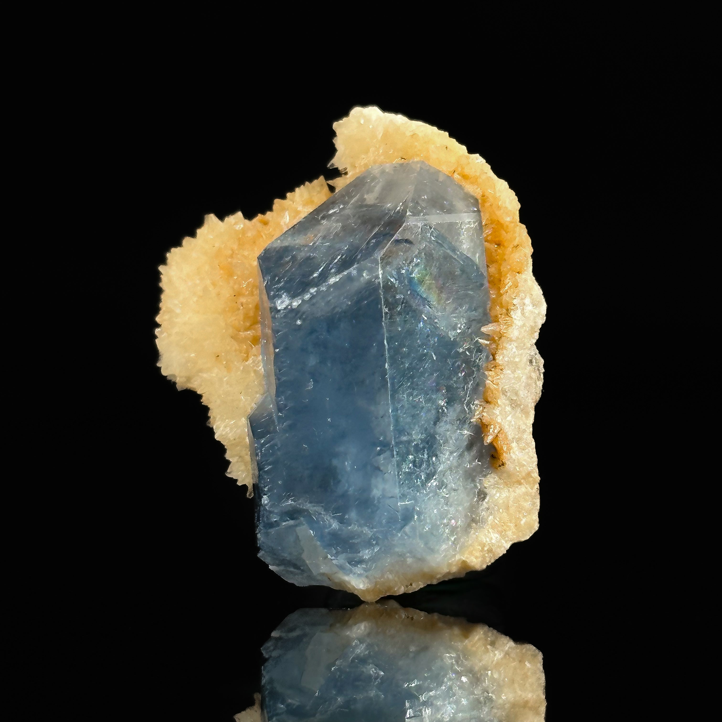 Celestine on Calcite