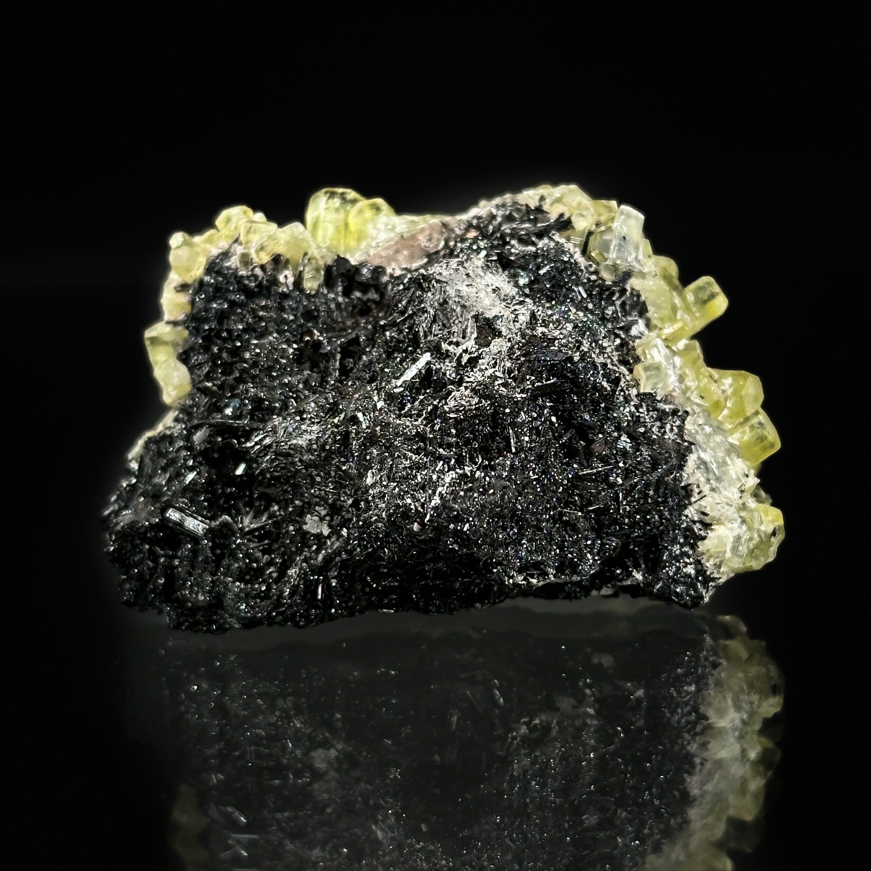 Ettringite with Gaudefroyite