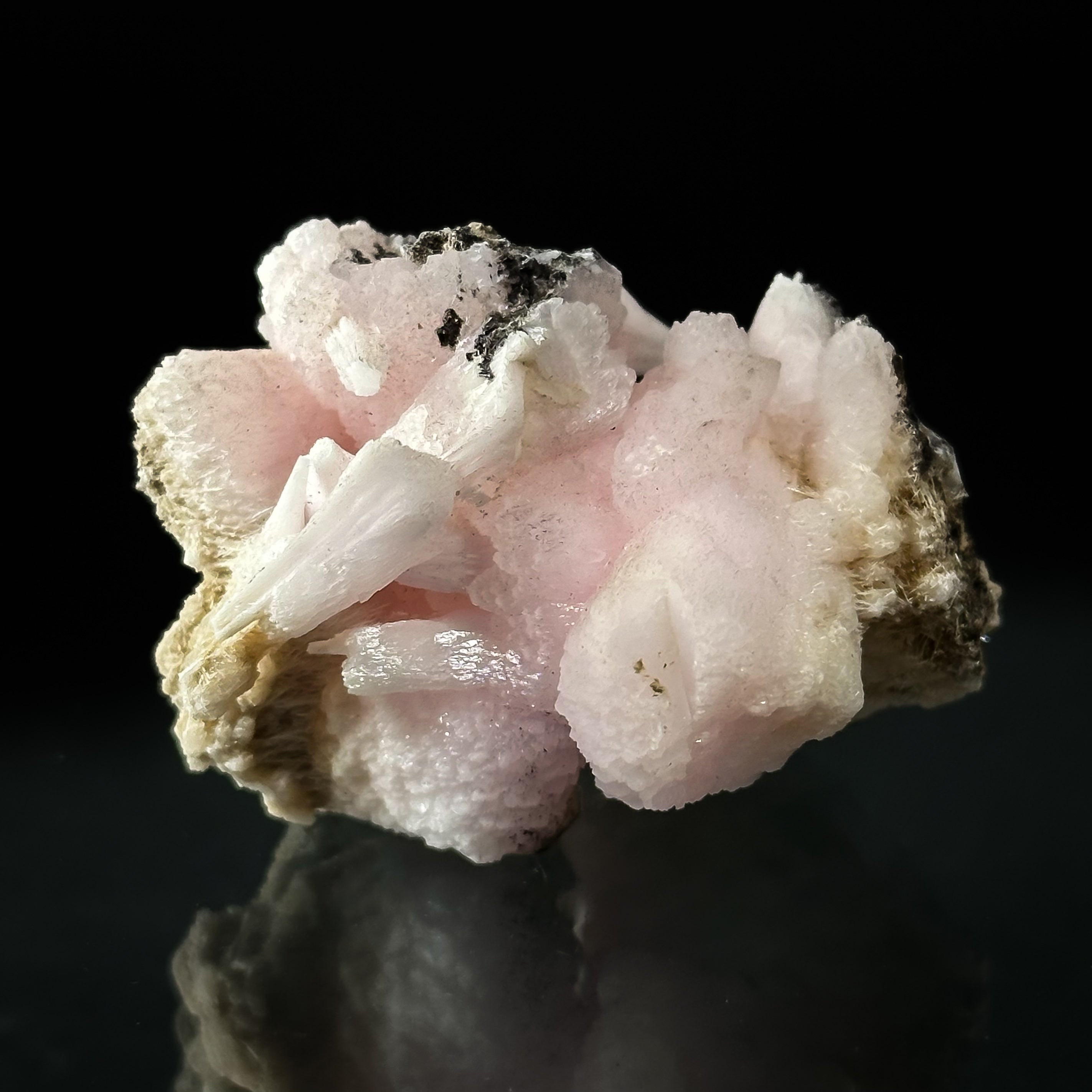 Kutnohorite, Calcite Var. Manganoan Calcite