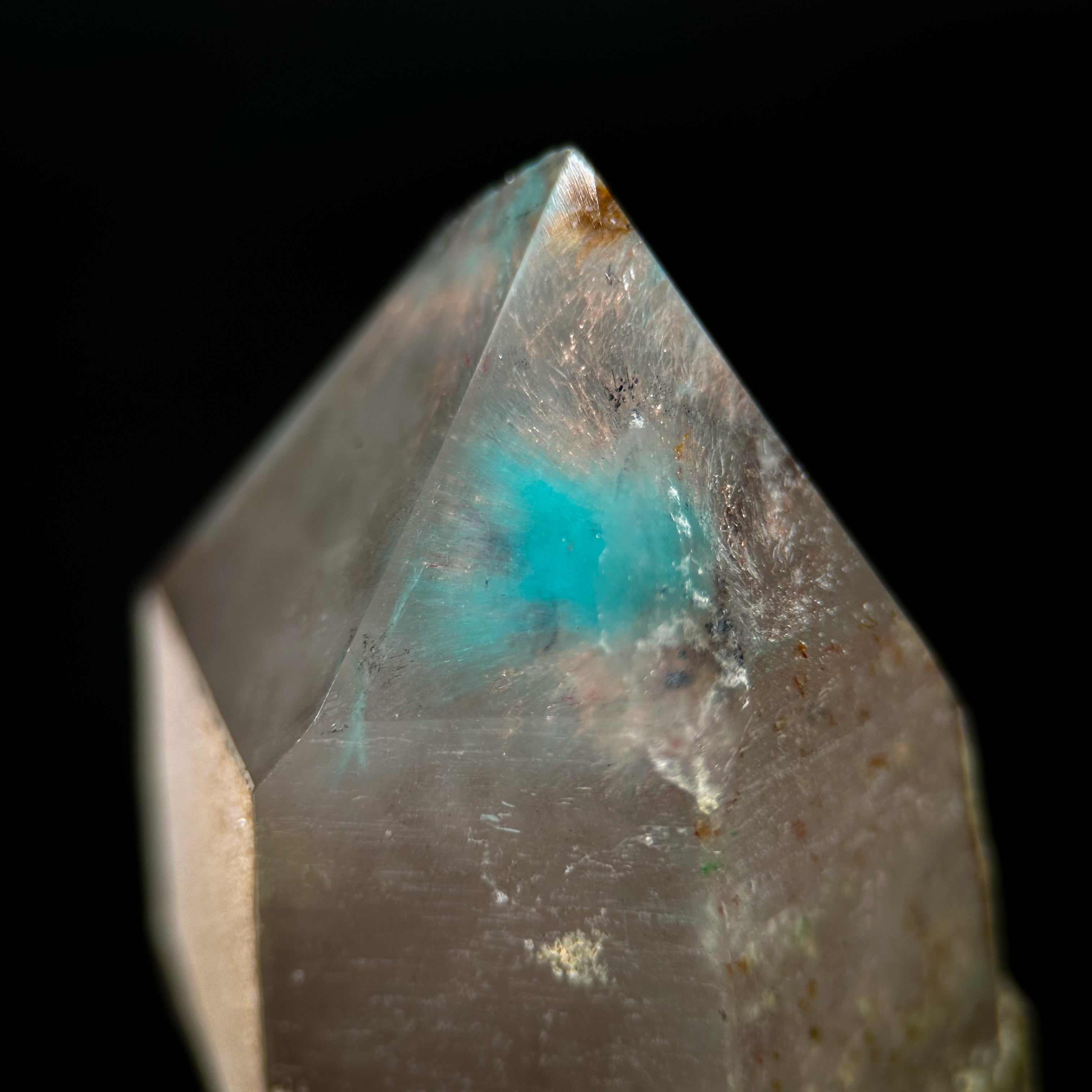 Ajoite and Copper in Quartz