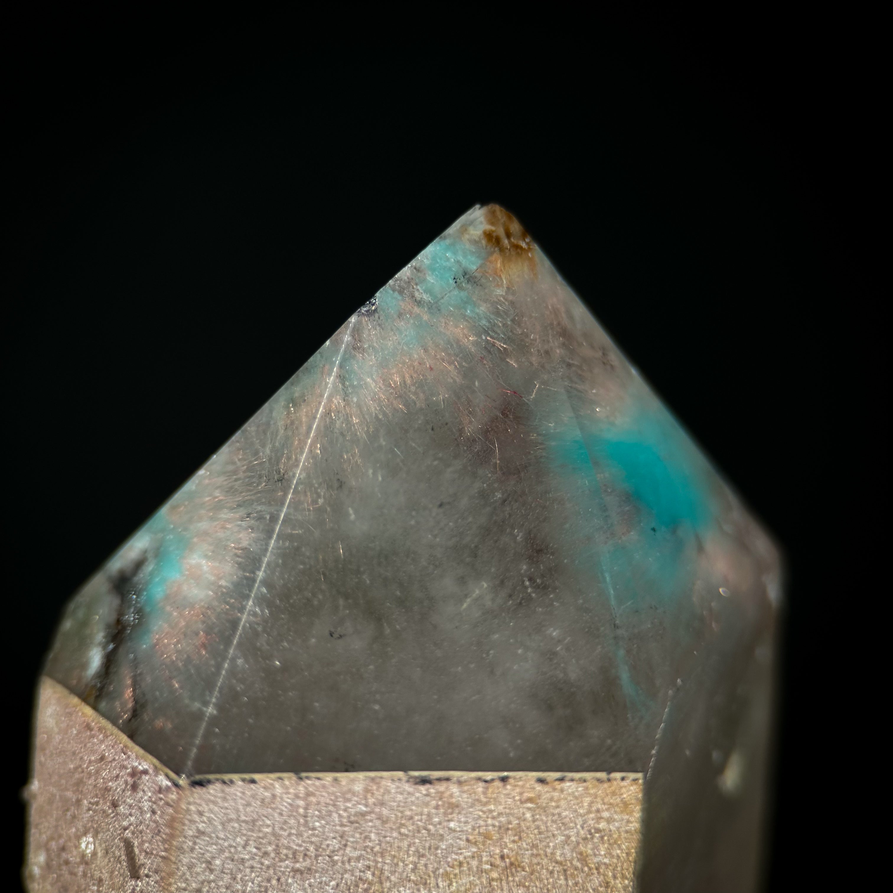 Ajoite and Copper in Quartz